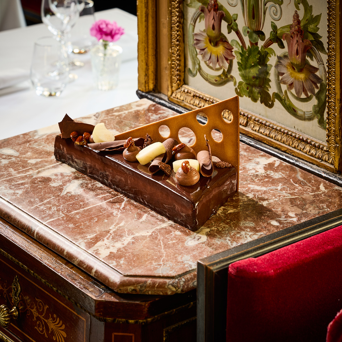 Buche de noel Guy Martin Grand Véfour Symphonie d’Hiver Buche de noel Guy Martin Grand Véfour Symphonie d’Hiver