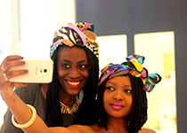 Reine, Turbanista Queen chez Freywille