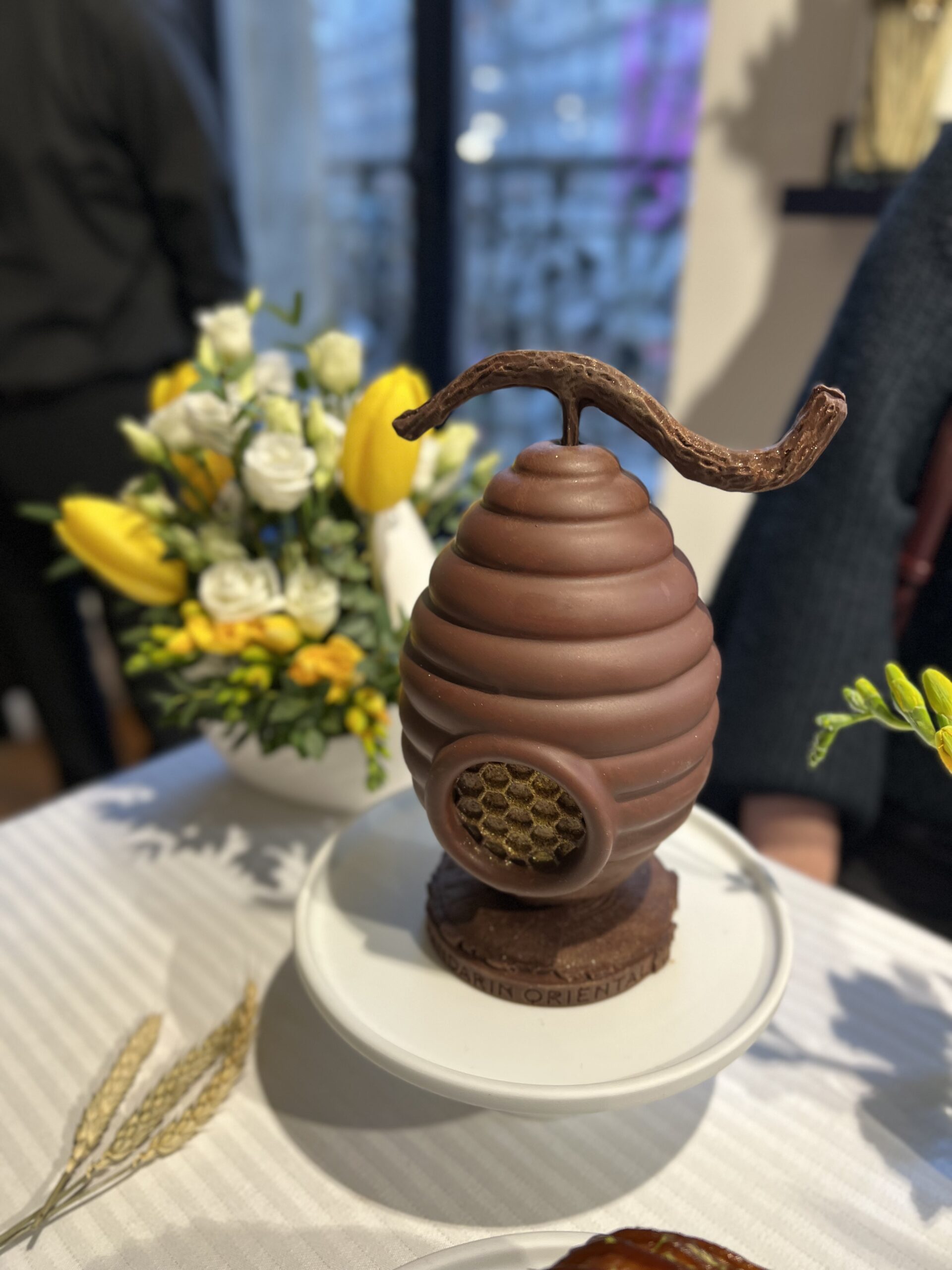 Le Gourmet JULIEN DUGOURD BY MANDARIN ORIENTAL PARIS L’œuf La Ruche