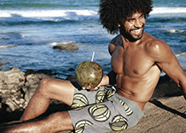 Òkun Beachwear, maillots de bain pour hommes inspirés par l&rsquo;Afrique