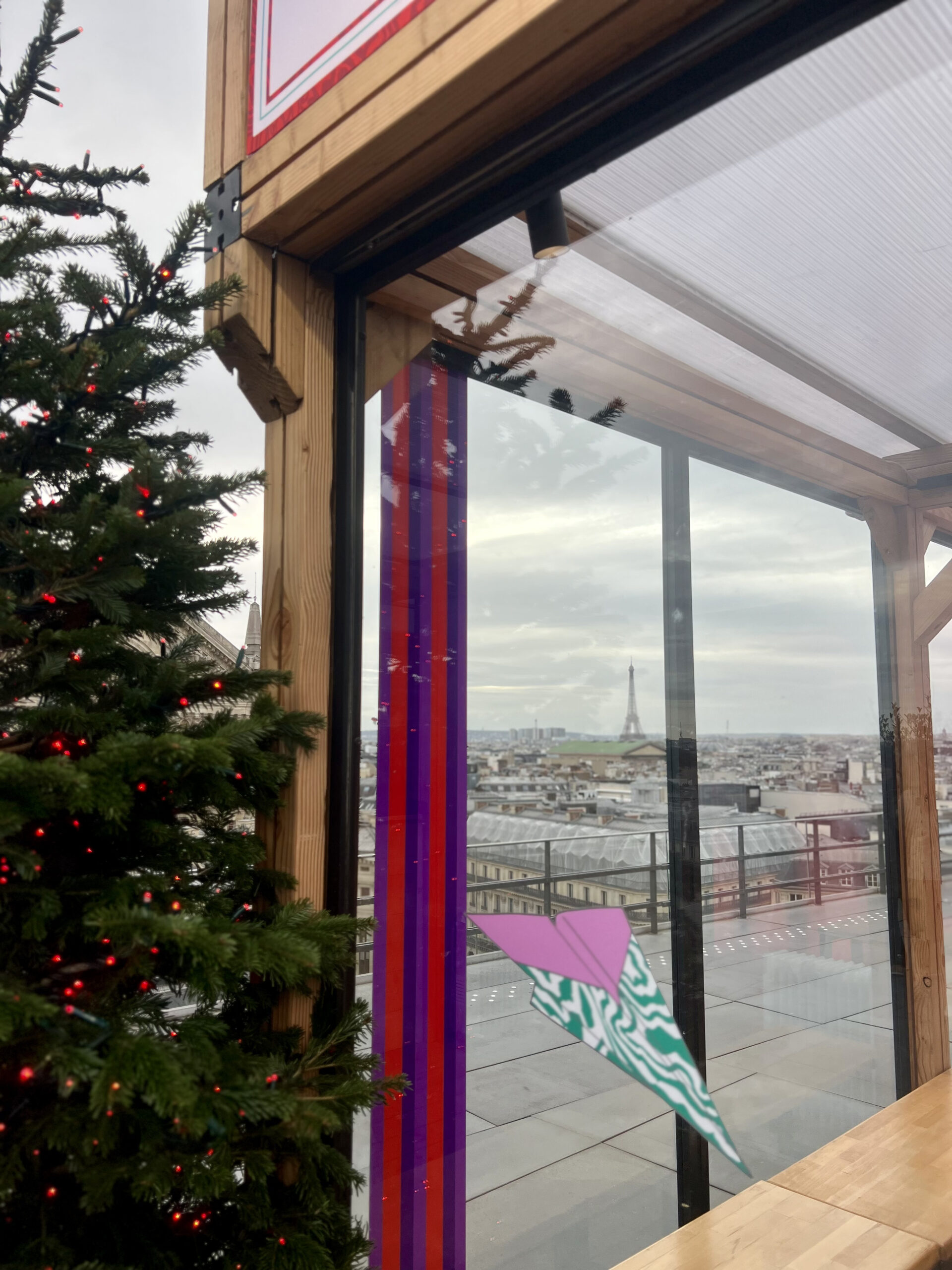 Patinoire Galeries La Fayette Haussmann Paris Tour eiffel