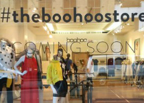 Boohoo ouvre un pop-up store à Paris