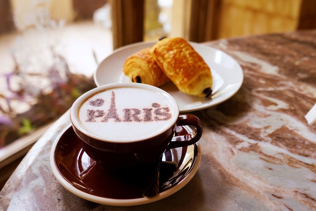 cafe pain au chocolat paris cafe festival