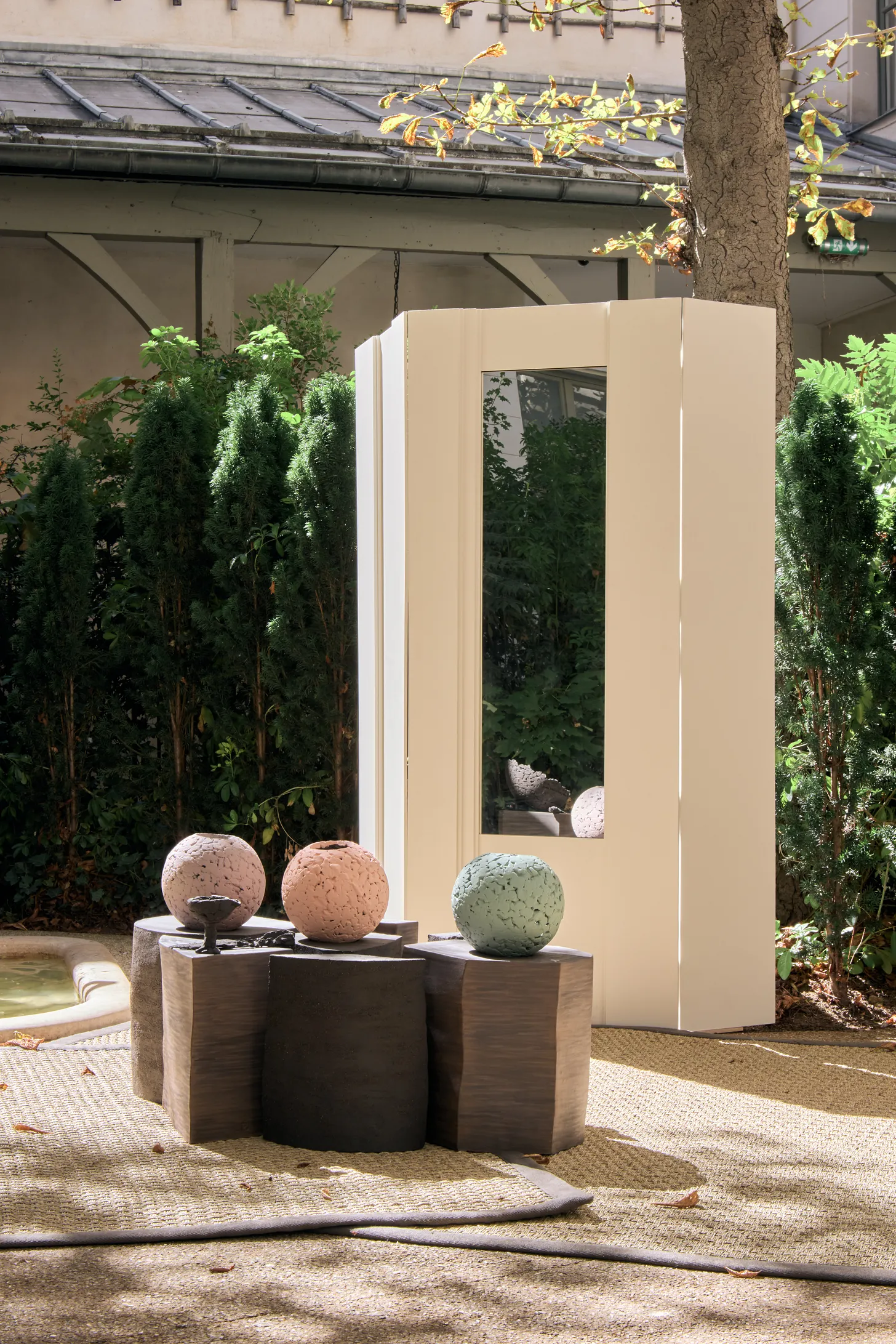 installation ananke paris design week maison victor hugo 02