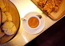 Promenade dans le 10ème : Coffee Bar Ten Belles